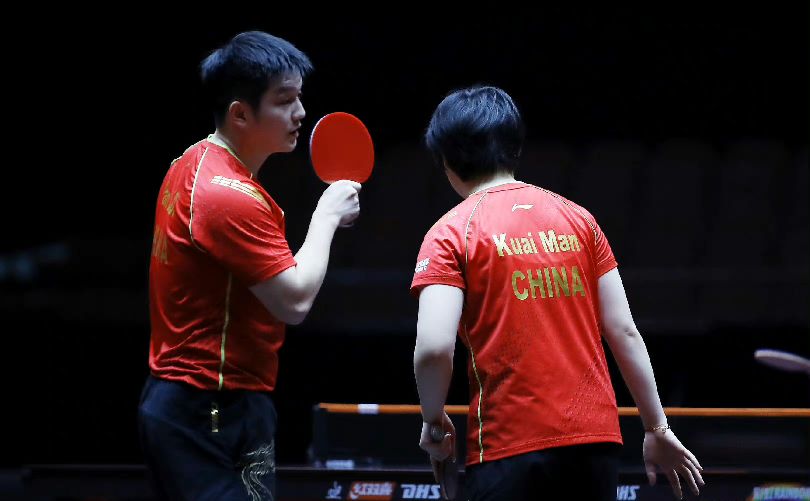 也暗示了他 也暗示了他